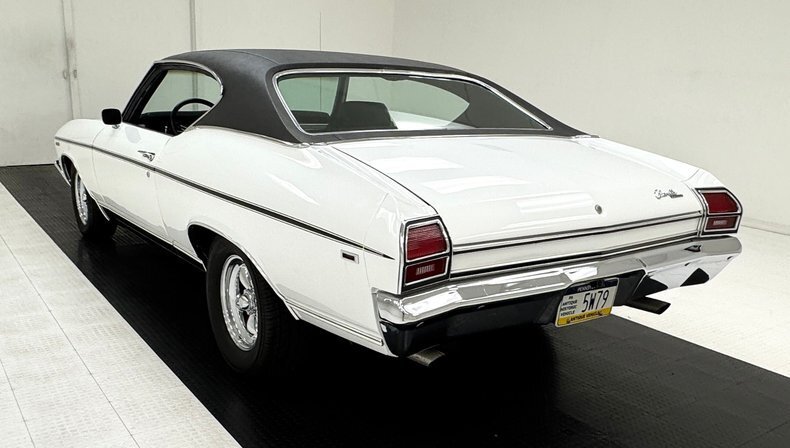 Coupe in Morgantown, United States 3 - 18044544