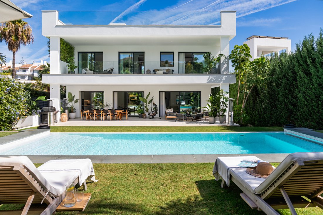 Villa in Puerto Banus, Marbella, Spain 1 - 13508030