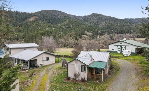 House in Rogue River, Oregon, United States 1
