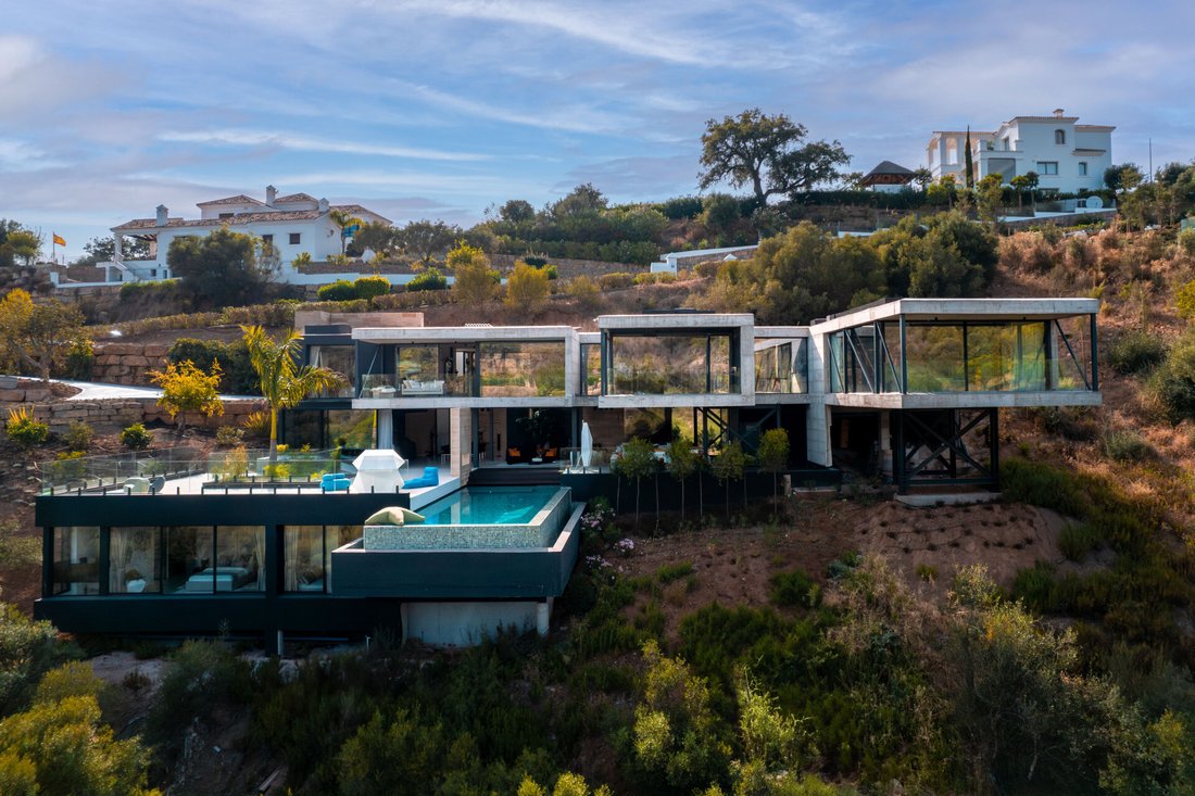 Villa in Benahavis, Andalusia, Spain 1 - 14571912