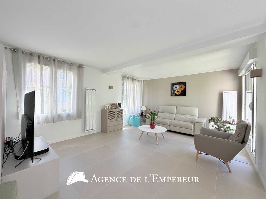 Haus in Centre, Nanterre, Frankreich 4 - 18044582