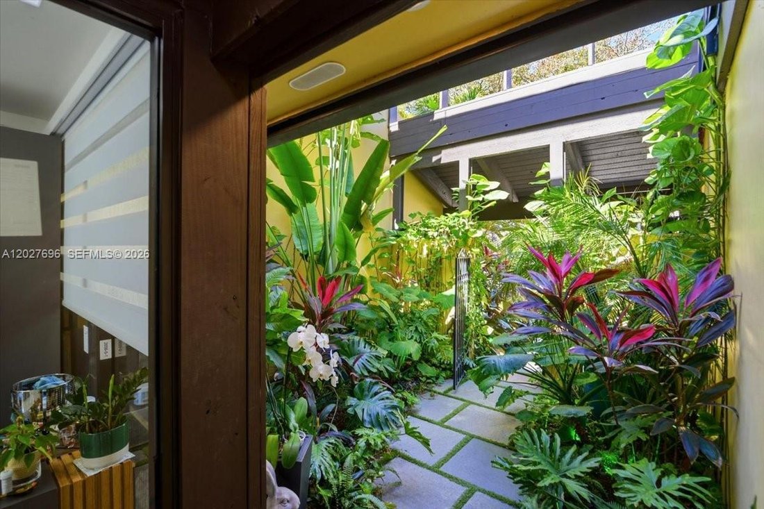 Townhouse in Doral, Florida, United States 5 - 18041393
