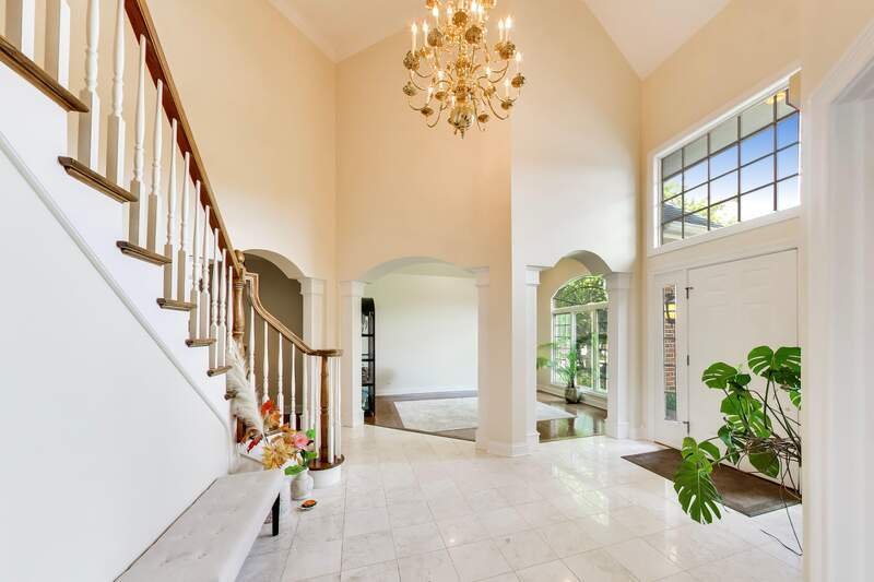 House in Naperville, Illinois, United States 3 - 18043671