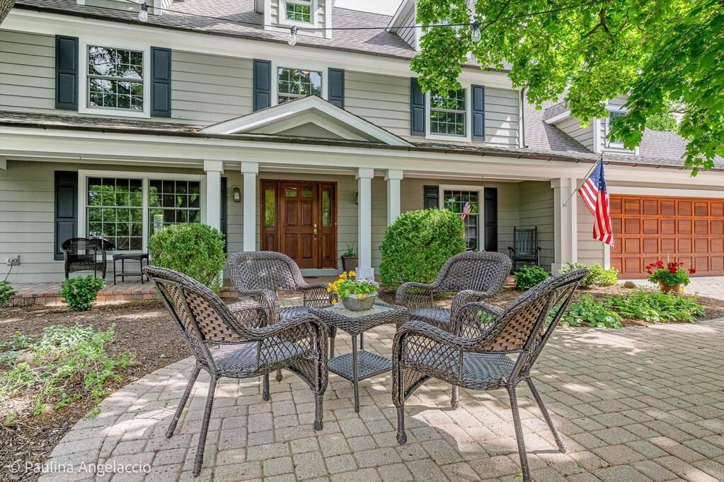 House in Libertyville, Illinois, United States 3 - 18043596