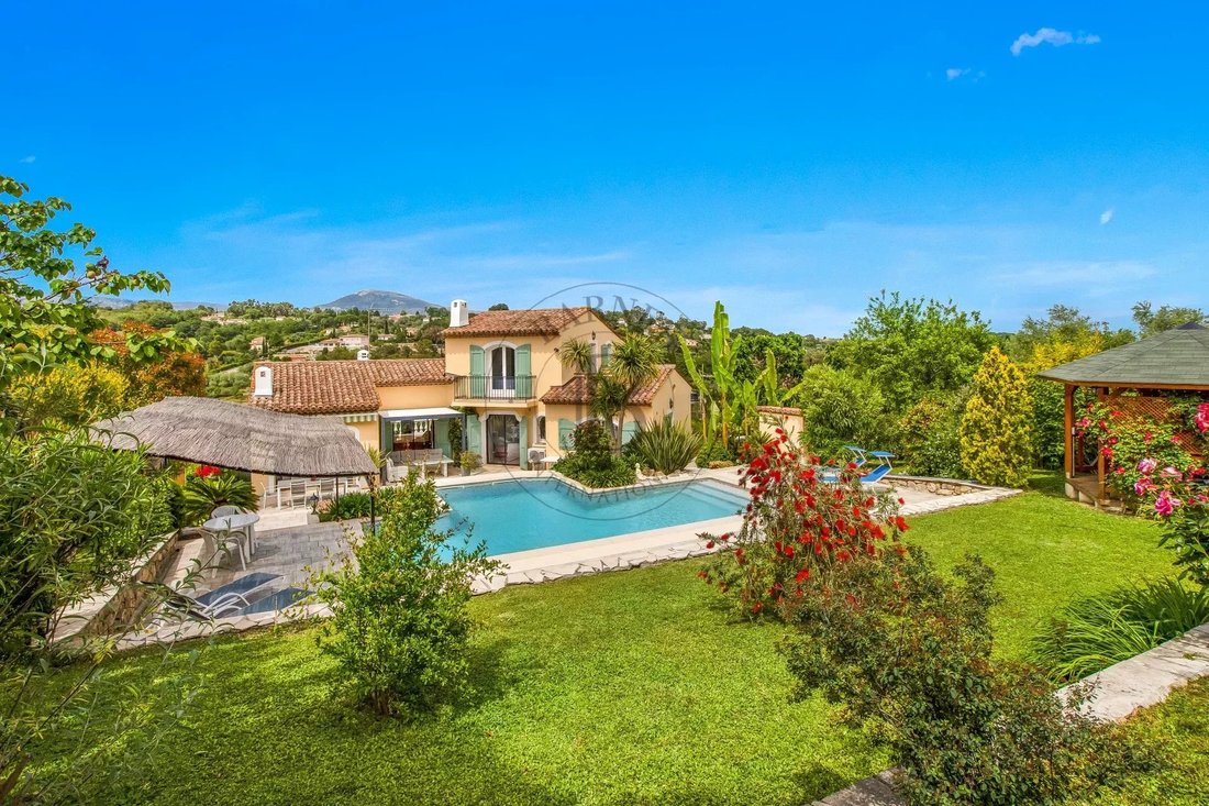 Villa in Valbonne, Provence-Alpes-Côte d'Azur, France 1 - 17039065