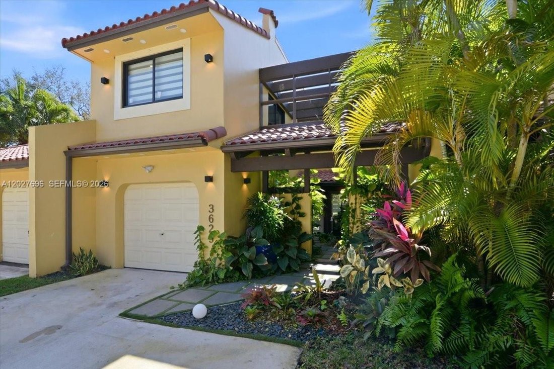 Townhouse in Doral, Florida, United States 1 - 18041393