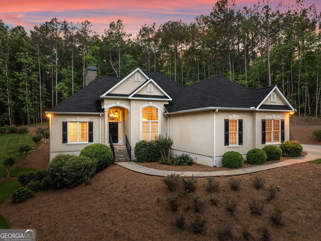 House in Clarkesville, Georgia, United States 2 - 18042105