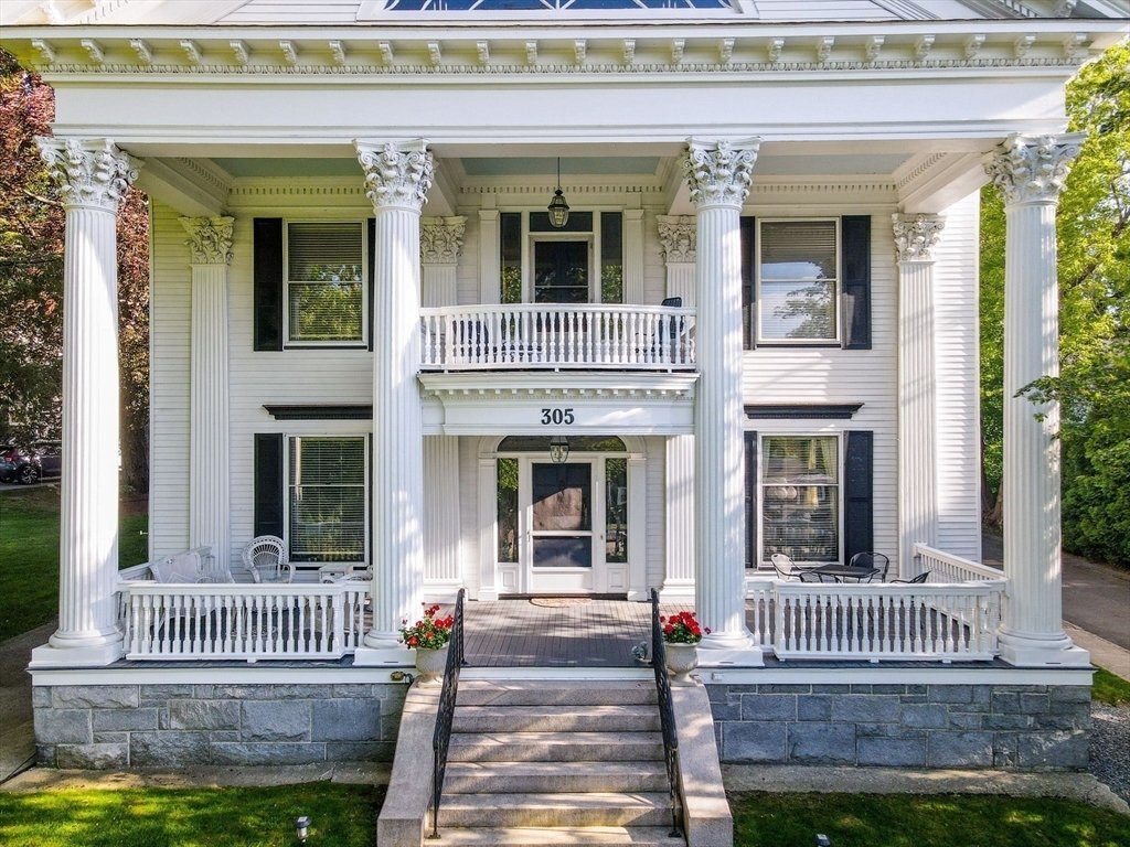 House in Lowell, Massachusetts, United States 4 - 18045592