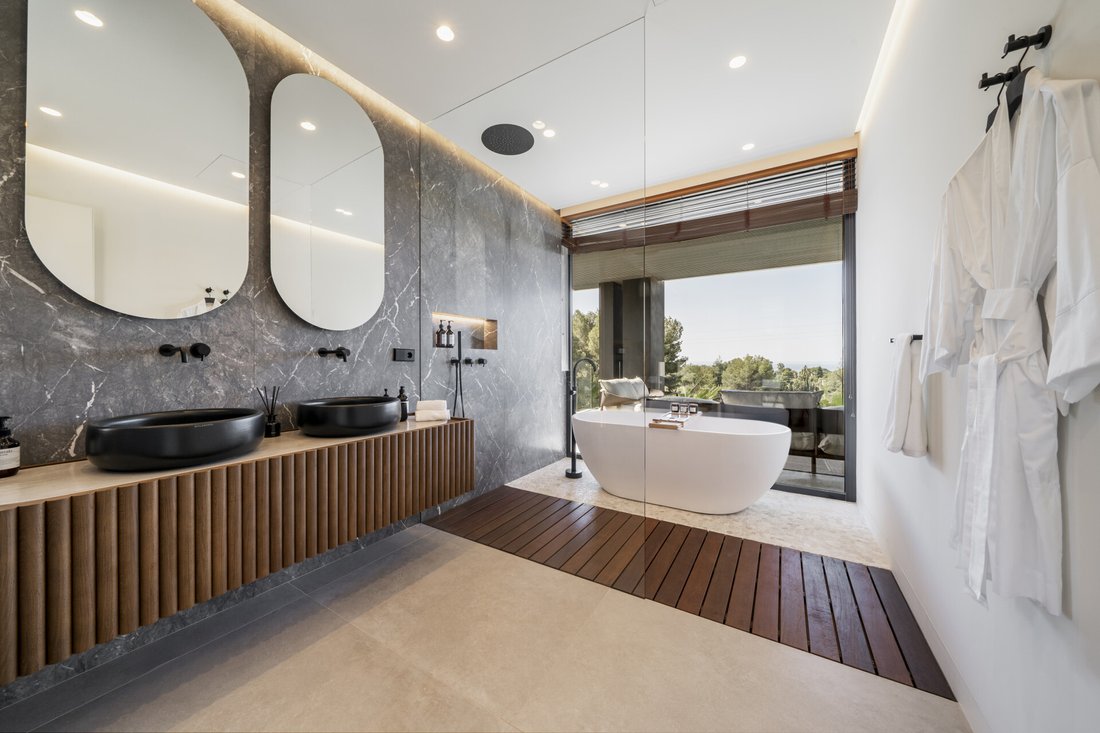 Villa in Sierra Blanca, Marbella, Spain 4 - 14478267