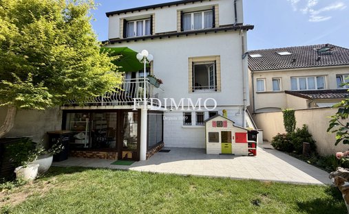 House in Ormesson-sur-Marne, Ile-de-France, France 1