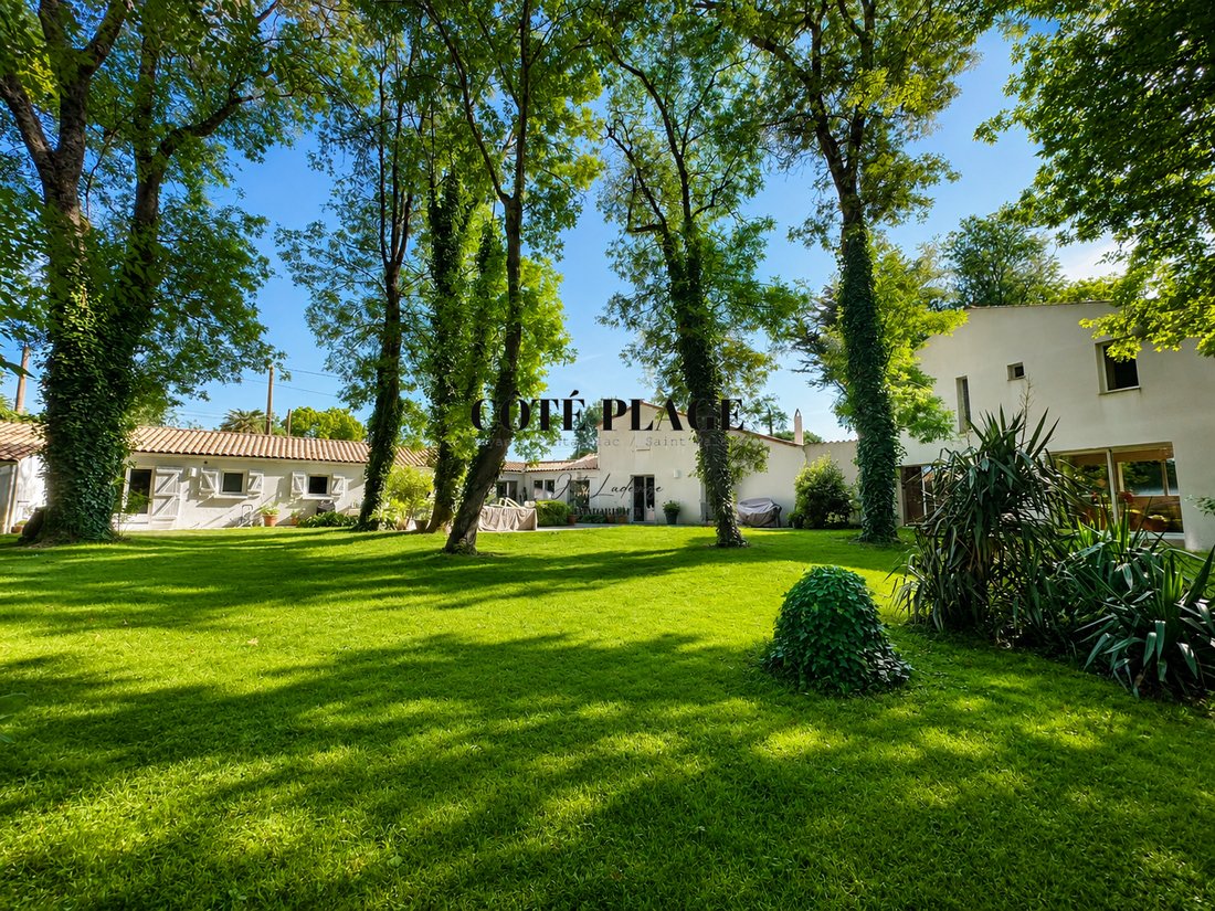 House in Saint-Sulpice-de-Royan, Nouvelle-Aquitaine, France 1 - 18048690