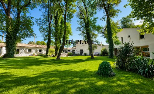 House in Saint-Sulpice-de-Royan, Nouvelle-Aquitaine, France 1