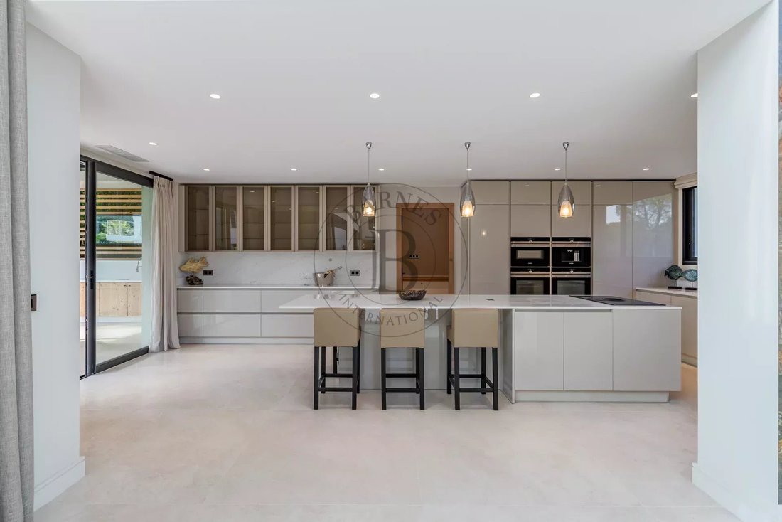 Villa in Mougins, Provence-Alpes-Côte d'Azur, France 5 - 17042841