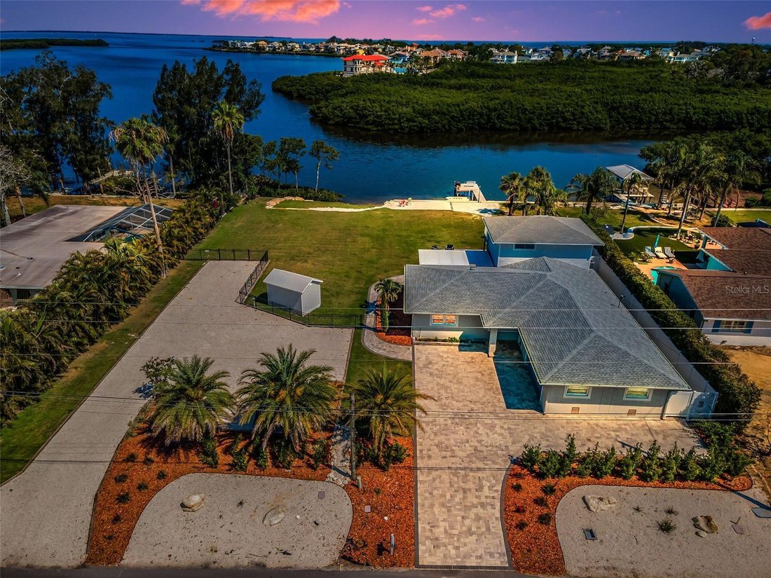 House in Tarpon Springs, Florida, United States 1 - 18040479