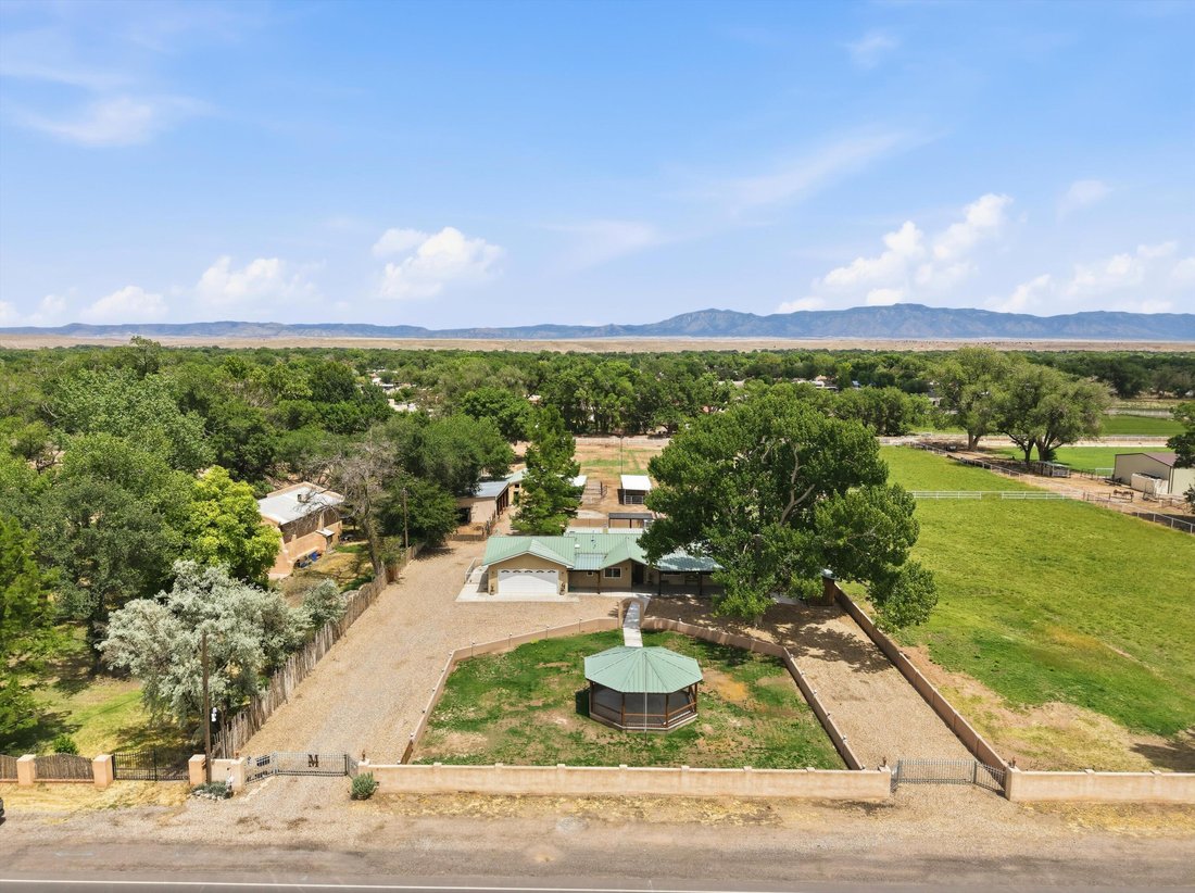 House in Bosque Farms, New Mexico, United States 3 - 18043869