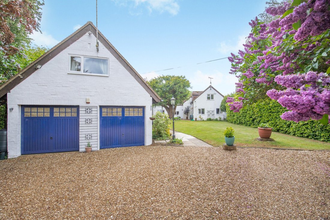 House in Buckinghamshire, England 1 - 18050048