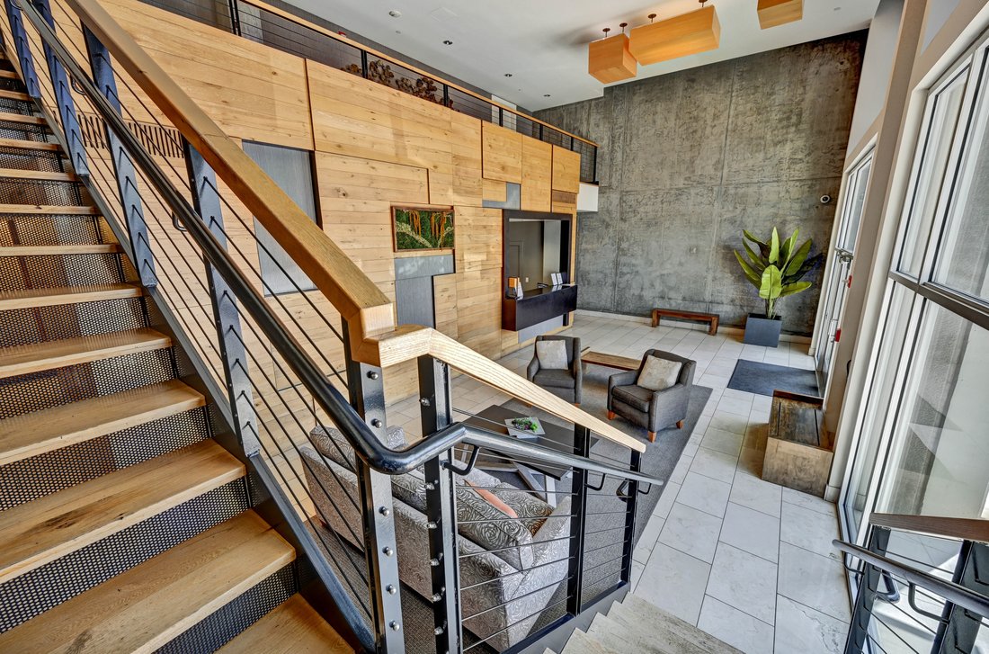 Condo in Oakland, California, United States 3 - 18045638
