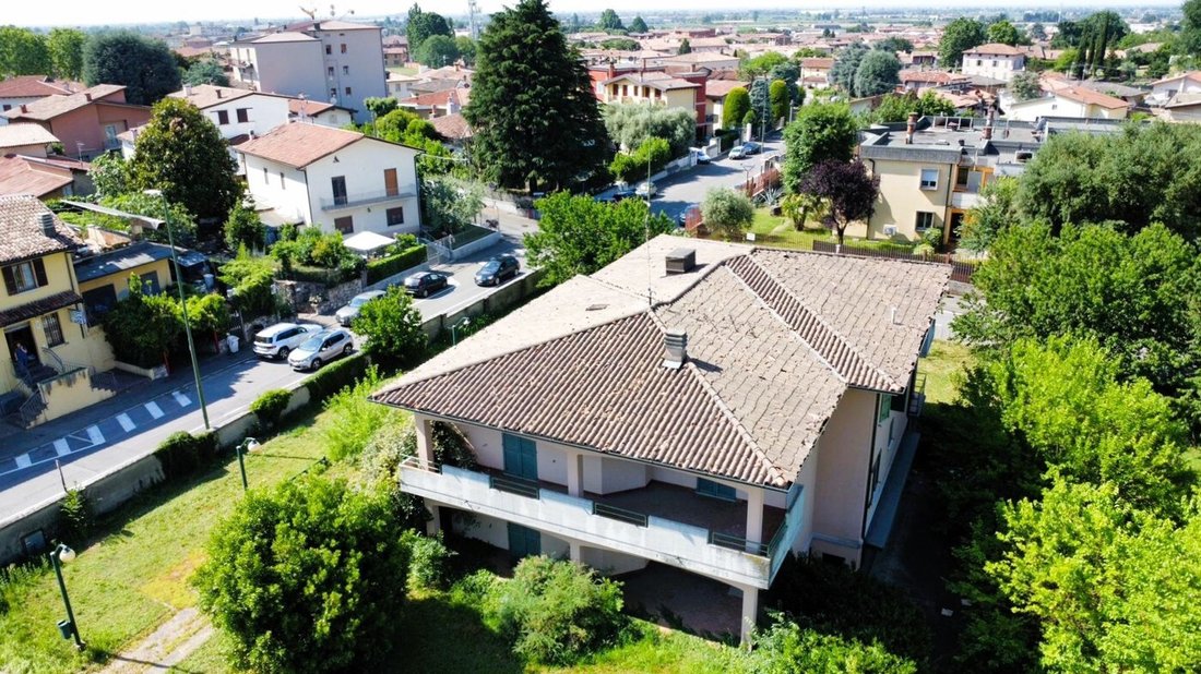 Villa in Rovato, Lombardy, Italy 4 - 18048267