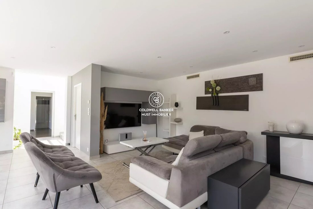 Villa in Villeneuve-de-la-Raho, Occitania, France 4 - 18038556