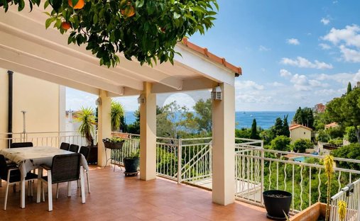Villa in Cabbe-Saint Roman, Roquebrune-Cap-Martin, France 1