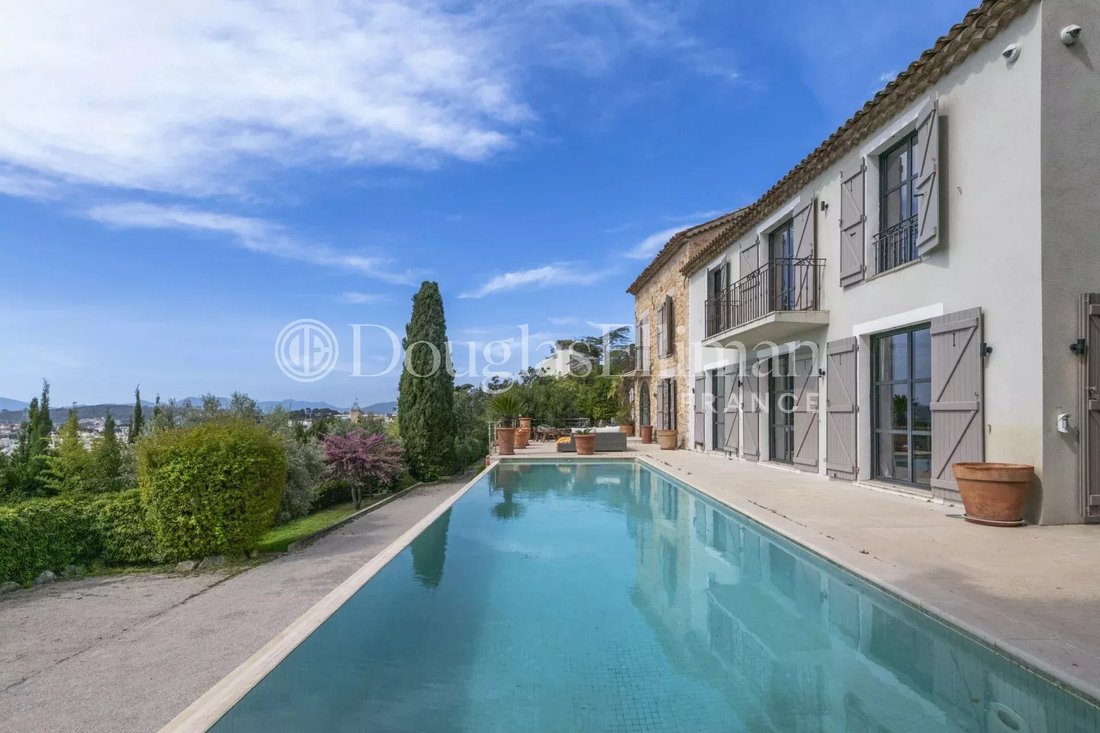 Villa in Cannes, Provence-Alpes-Côte d'Azur, France 2 - 18038371