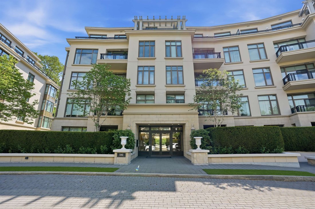 Condo in West Vancouver, British Columbia, Canada 1 - 18042674