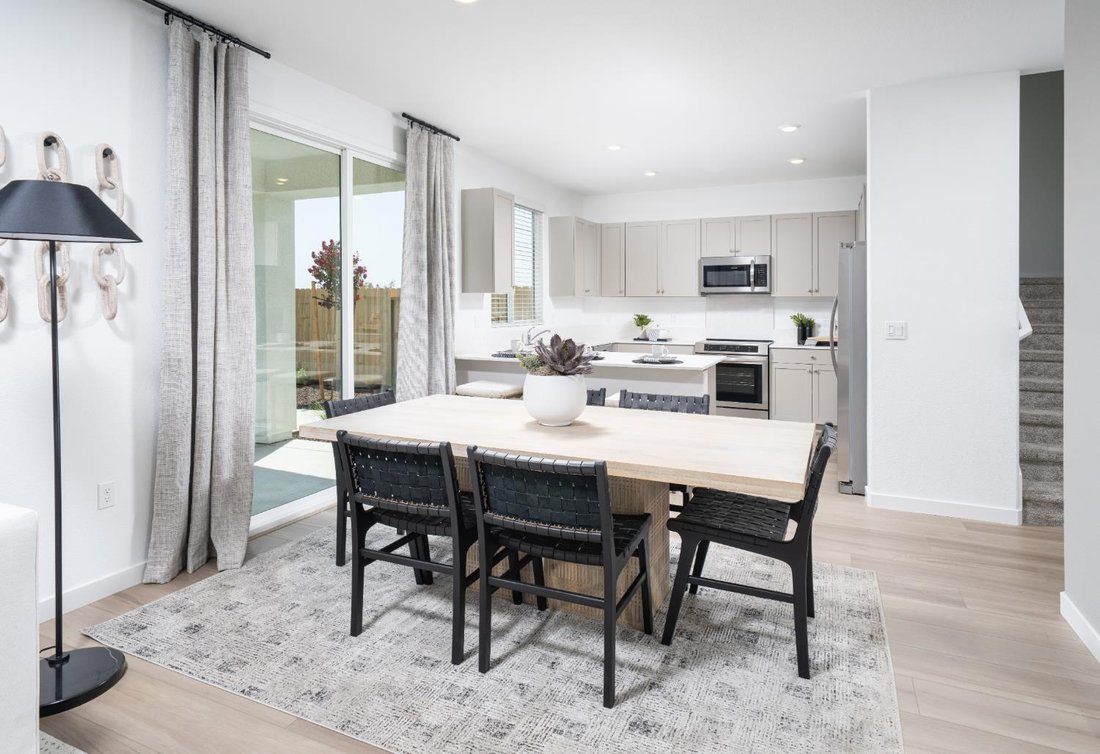 House in Elk Grove, California, United States 4 - 18045476