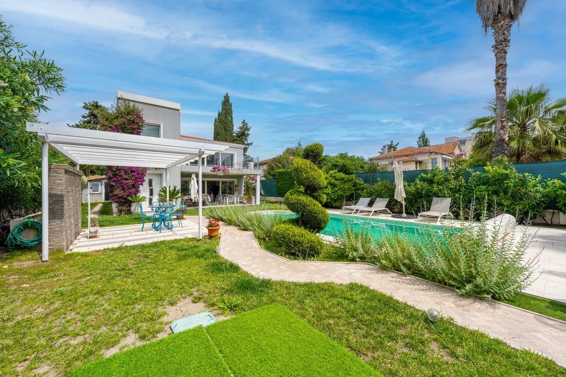Villa in Les Paluds-Lauvert, Vallauris, France 2 - 17985798