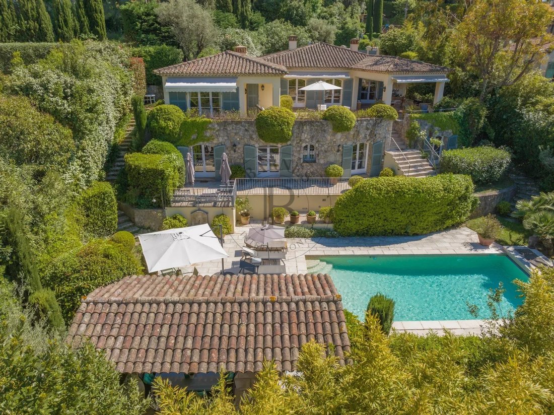 House in Mougins, Provence-Alpes-Côte d'Azur, France 1 - 17965809