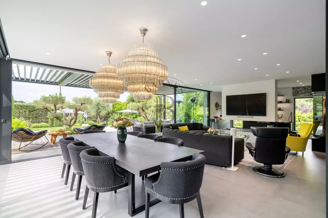 Villa in Mougins, Provence-Alpes-Côte d'Azur, France 2 - 17042834