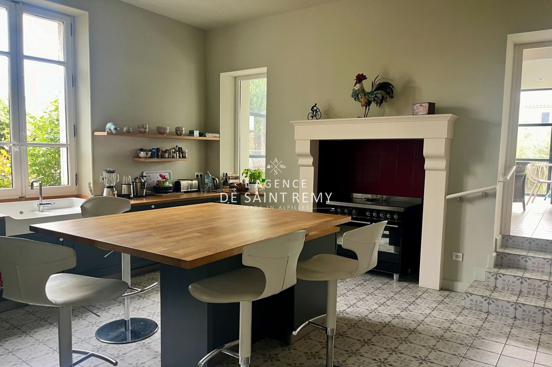 Villa in Graveson, Provence-Alpes-Côte d'Azur, France 5 - 18036661