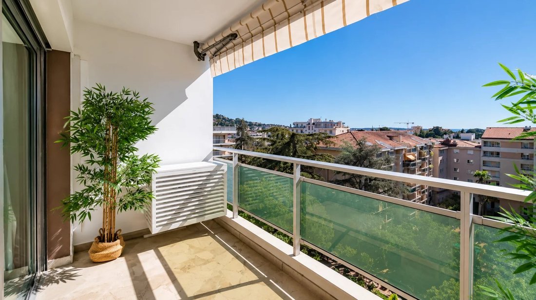 Apartment in Camp Long, Cannes, France 2 - 18050172