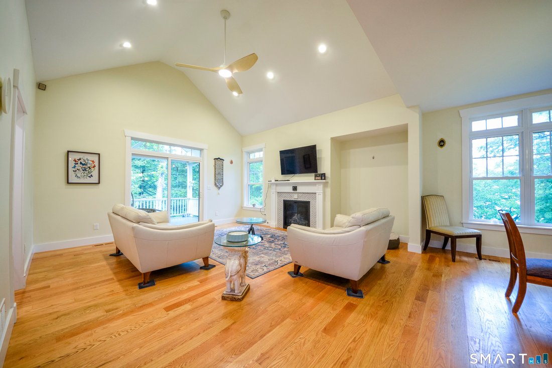 House in Monroe, Connecticut, United States 5 - 18036019