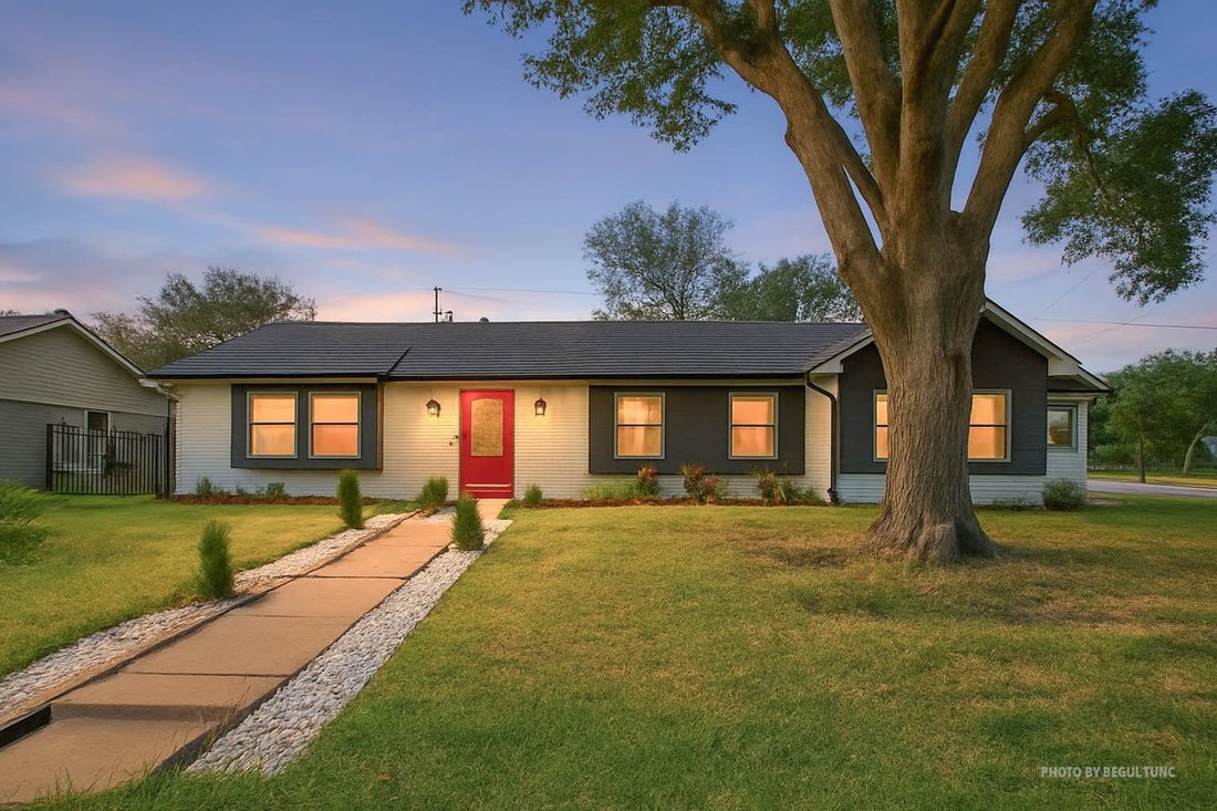 House in Houston, Texas, United States 1 - 18044166