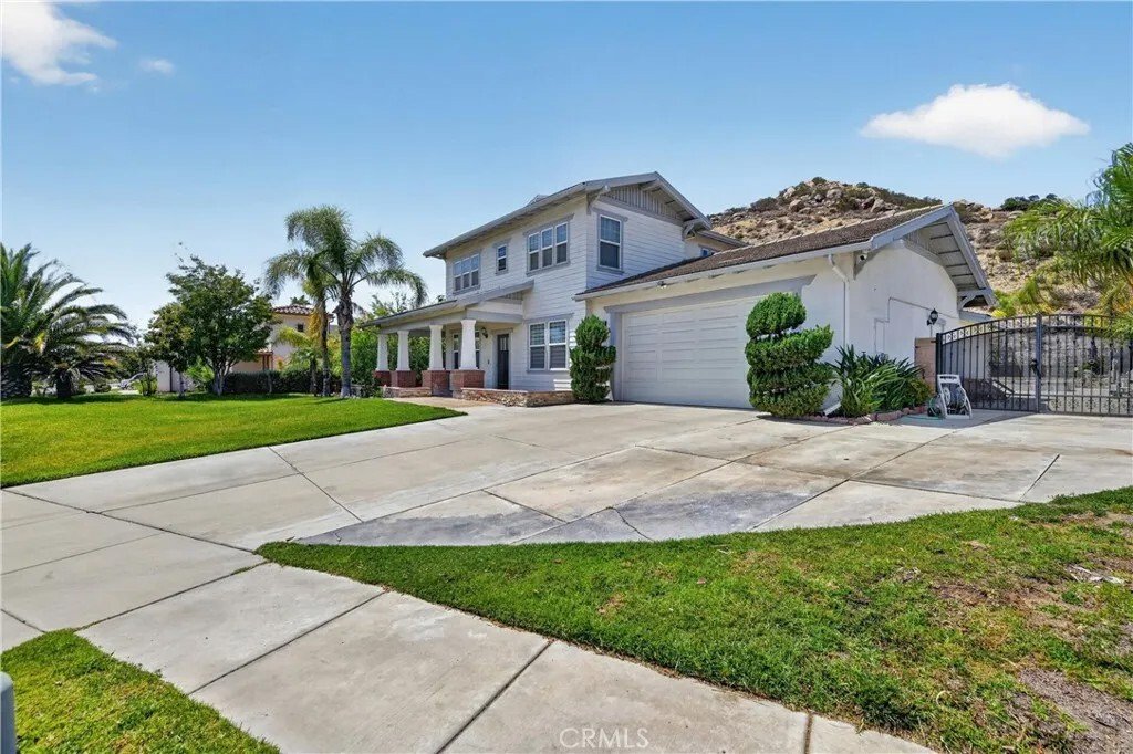 House in Corona, California, United States 3 - 18036735