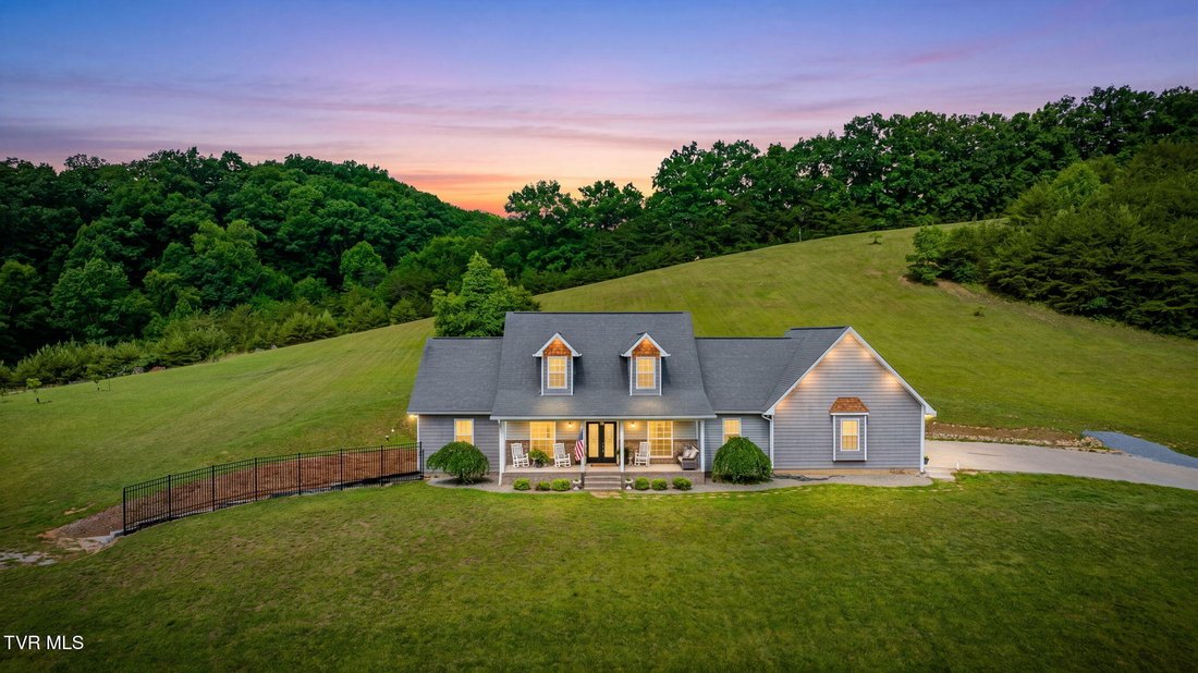 House in Bristol, Tennessee, United States 1 - 18046950