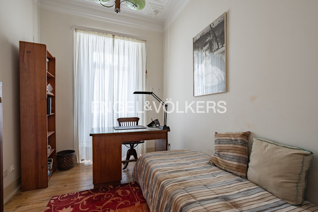 Apartment in Arroios, Lisbon, Portugal 5 - 18038747