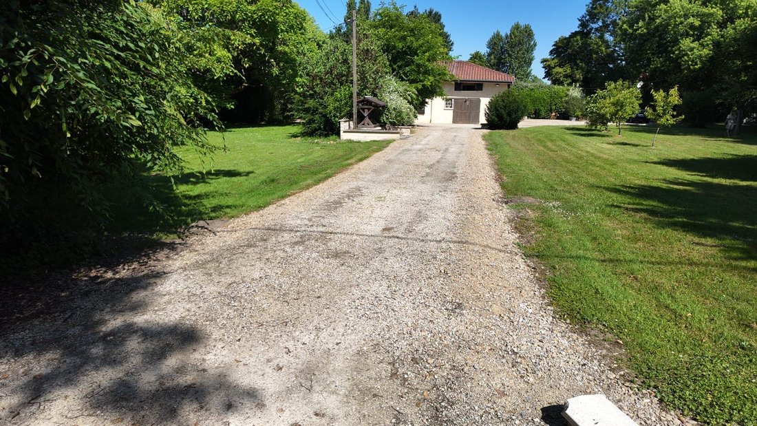 House in Attignat, Auvergne-Rhône-Alpes, France 1 - 18037277