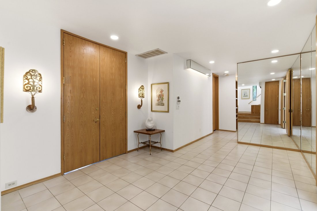 House in Old Westbury, New York, United States 5 - 18037678