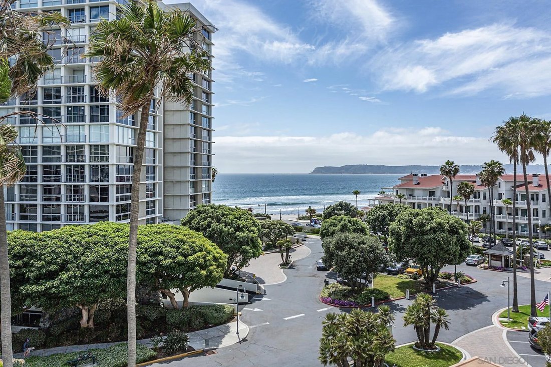 Condo in Coronado, California, United States 2 - 18044433