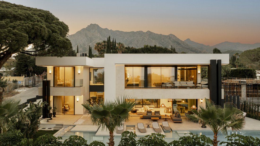 Villa in Sierra Blanca, Marbella, Spain 1 - 14478267