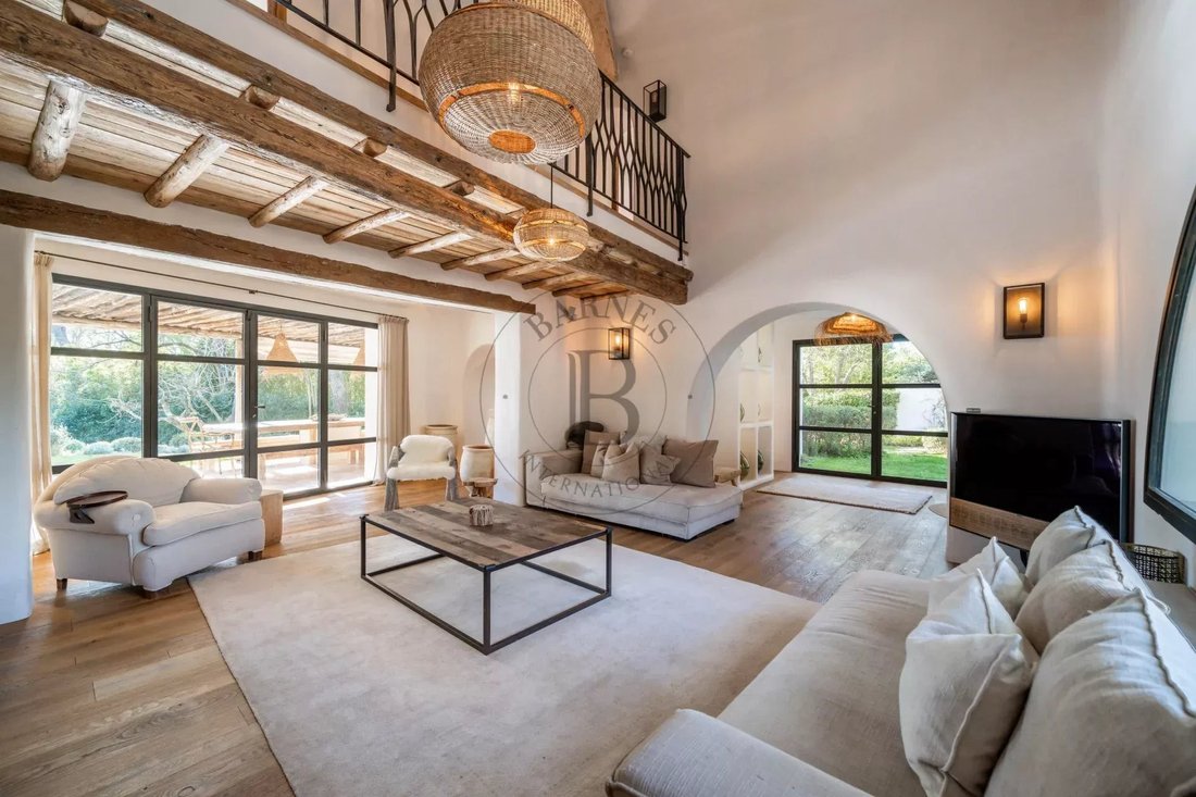 Villa in Mougins, Provence-Alpes-Côte d'Azur, France 2 - 17042725