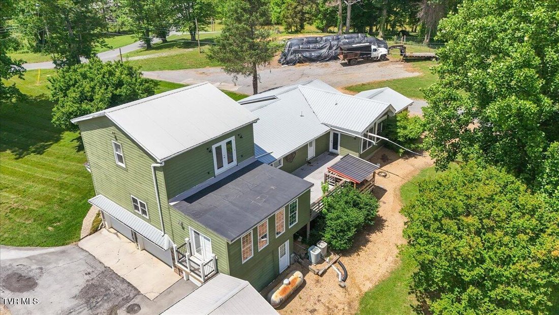 House in Jonesborough, Tennessee, United States 5 - 18040800
