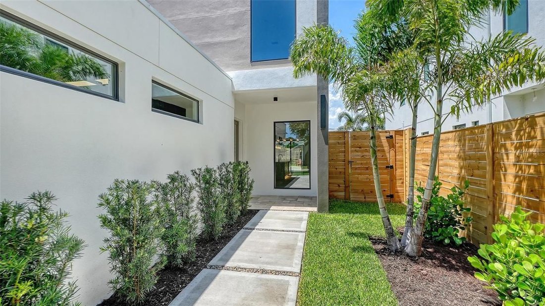 House in Sarasota, Florida, United States 3 - 18044865