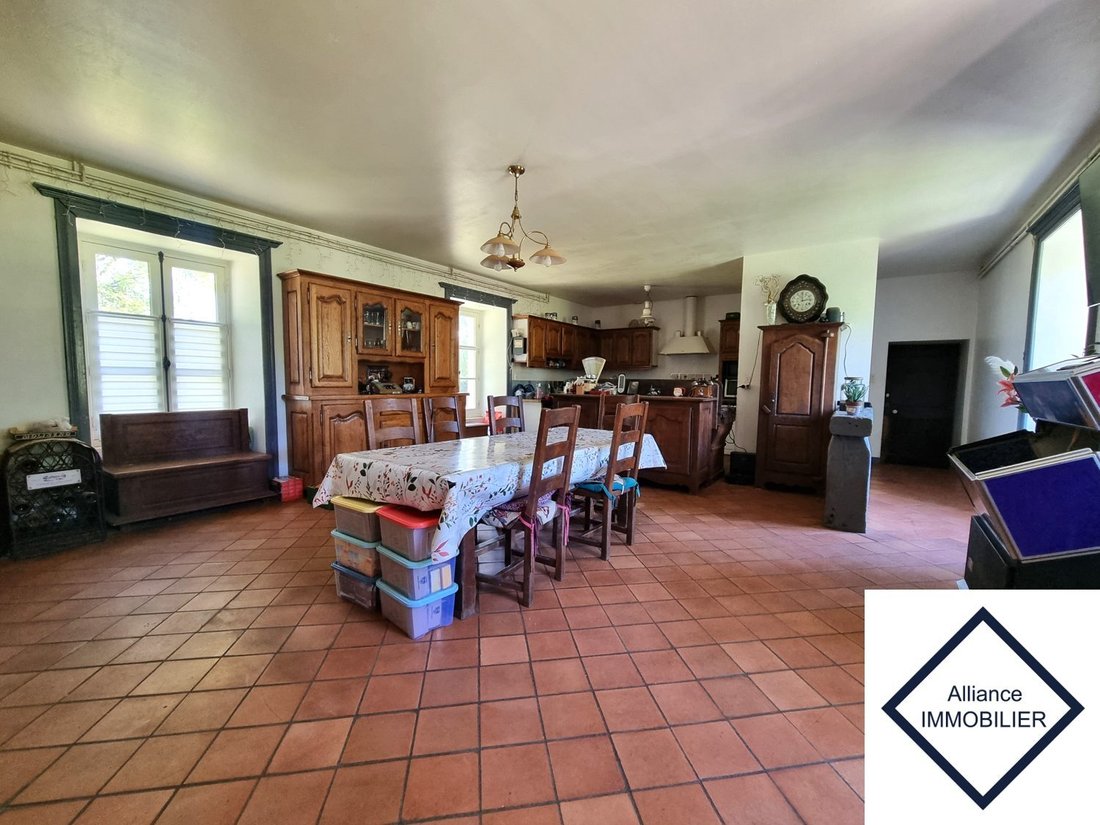 Estate in Saint-Meen-le-Grand, Brittany, France 4 - 18043569