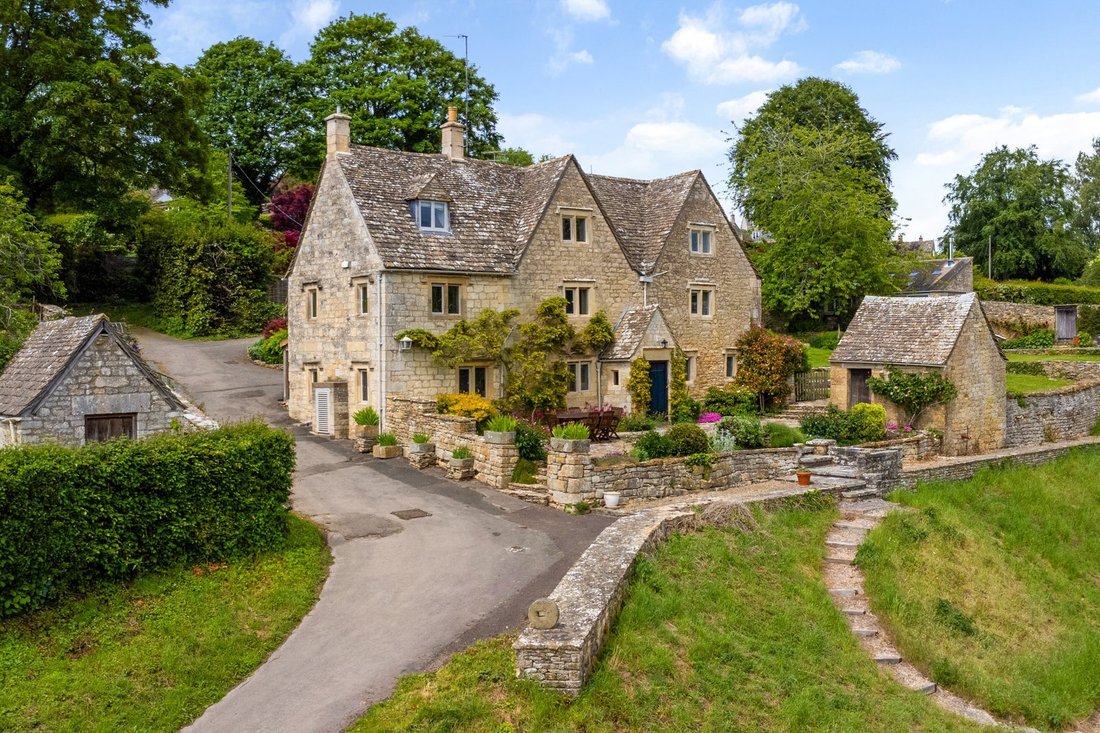 House in Stroud, England 1 - 18036737