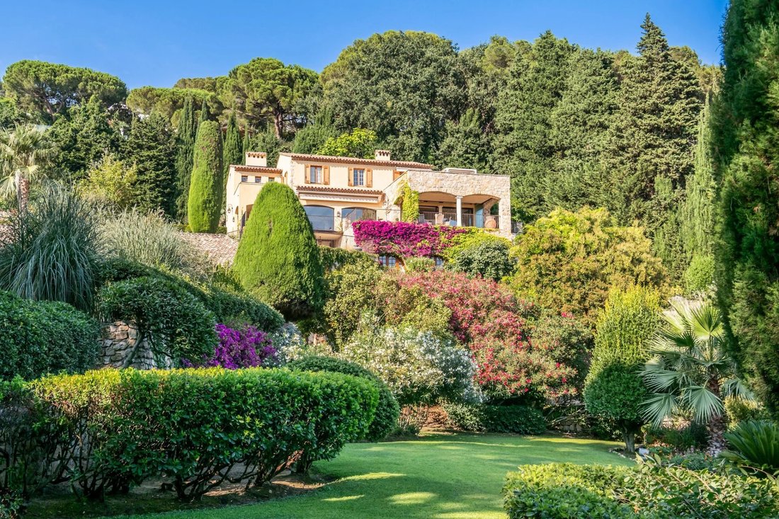 Villa en Cannes, Provenza-Alpes-Costa Azul, Francia 1 - 14785225