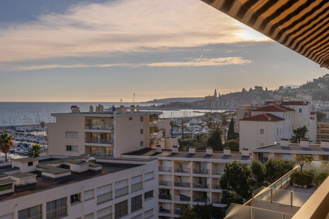 Apartment in Menton, Provence-Alpes-Côte d'Azur, France 2 - 18042670