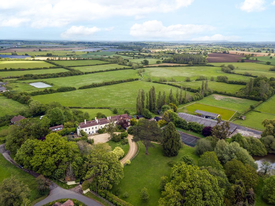 House in Woodmancote, Severn Stoke, England 1 - 18036105