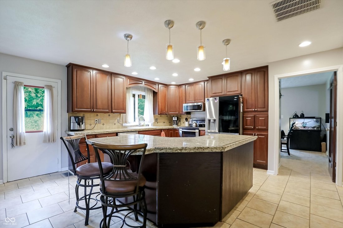 House in Indianapolis, Indiana, United States 3 - 18039846